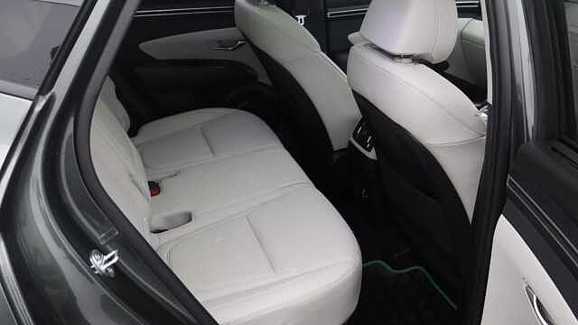 Hyundai TUCSON 1.6 h T-GDi Ultimate SUV 5dr Petrol Hybrid Auto Euro 6 (s/s) (230 ps) Grey