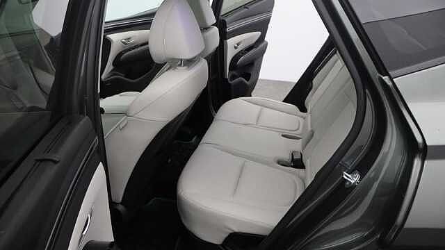 Hyundai TUCSON 1.6 h T-GDi Ultimate SUV 5dr Petrol Hybrid Auto Euro 6 (s/s) (230 ps) Grey