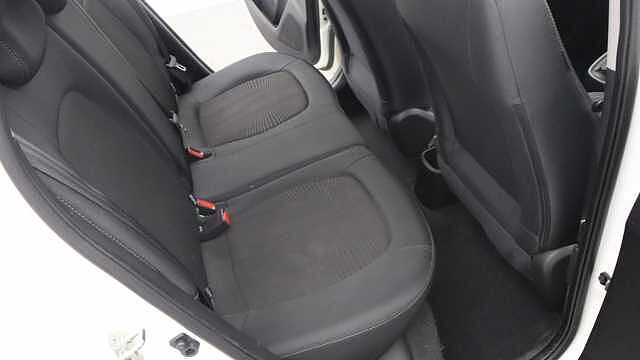 Hyundai i10 1.0 Play Hatchback 5dr Petrol Manual Euro 6 (67 ps)