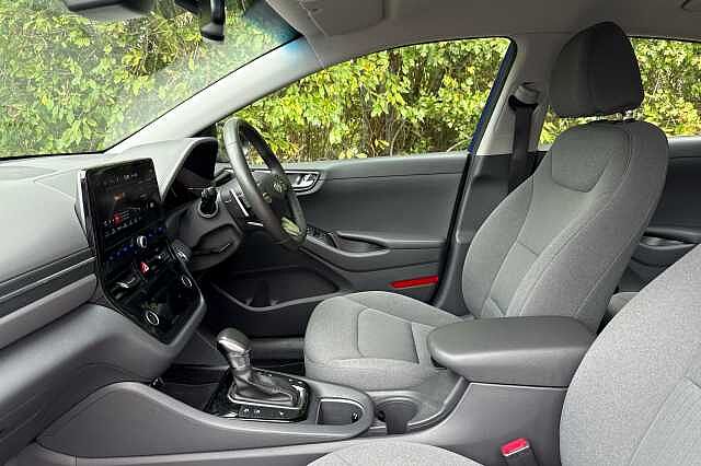 Hyundai IONIQ 1.6 GDi Hybrid Premium 5dr DCT Intense Blue