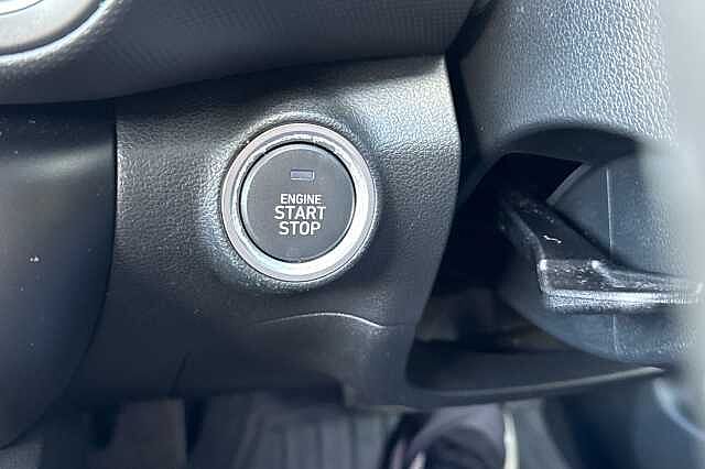 Hyundai KONA 1.6 GDi Hybrid Premium 5dr DCT Galactic Grey