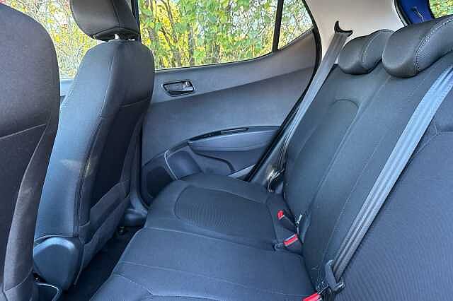 Hyundai I10 1.0 Play 5dr Champion Blue