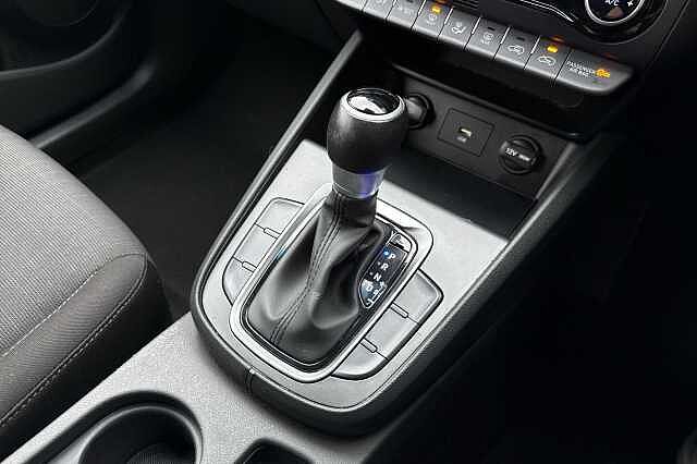 Hyundai KONA 1.6 GDi Hybrid SE Connect 5dr DCT Dark Knight