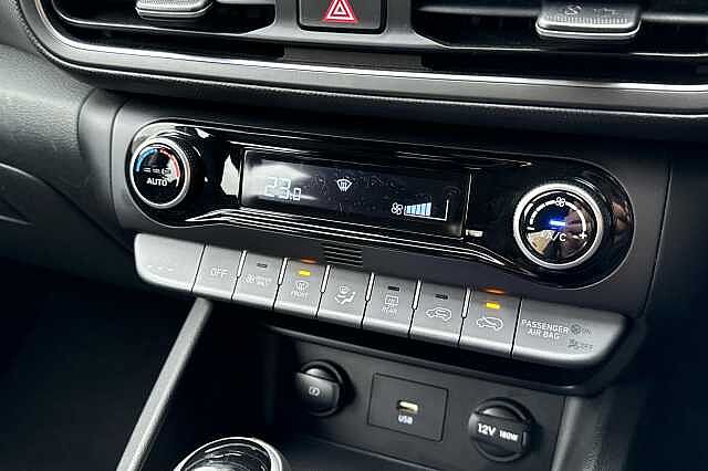 Hyundai KONA 1.6 GDi Hybrid SE Connect 5dr DCT Dark Knight