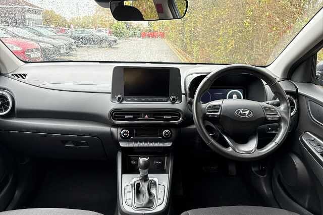 Hyundai KONA 1.6 GDi Hybrid SE Connect 5dr DCT Dark Knight