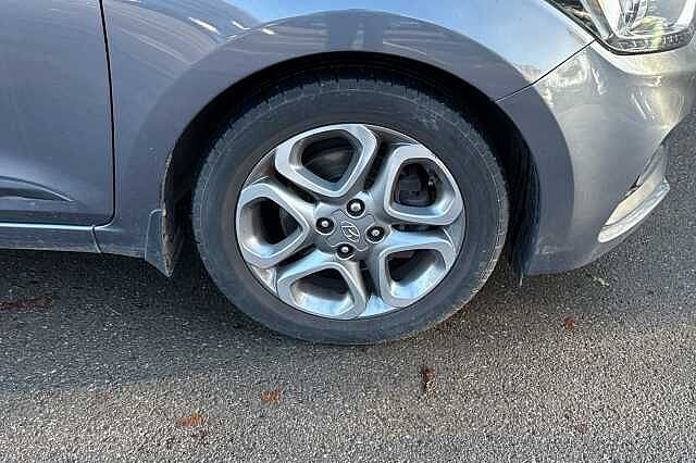 Hyundai i20 T-GDI PREMIUM NAV