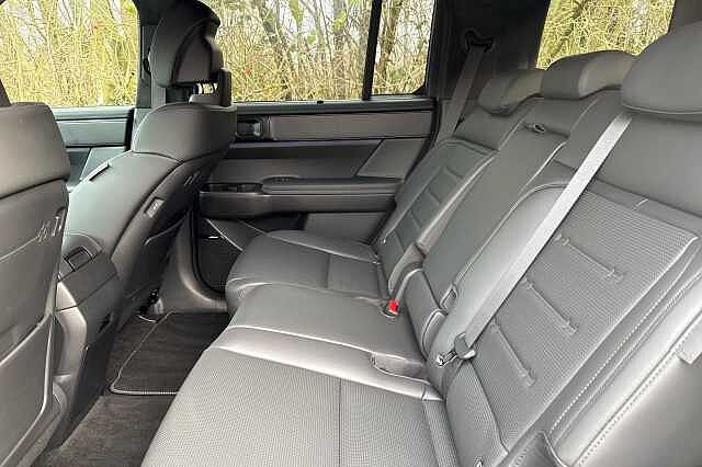 Hyundai SANTA FE CALLIGRAPHY Typhoon Silver