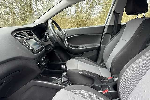 Hyundai i20 1.2 MPi SE 5dr