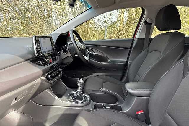 Hyundai i30 T-GDI SE NAV