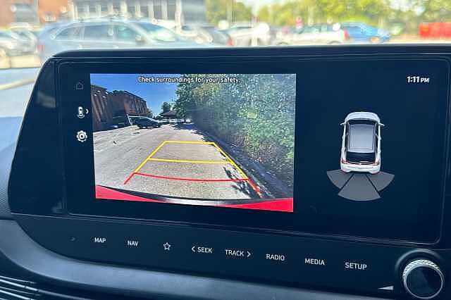 Hyundai BAYON T-GDI PREMIUM DCT MHEV Dragon Red