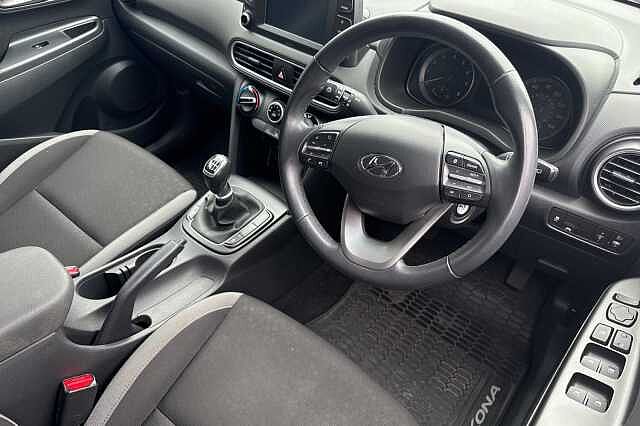 Hyundai KONA 1.0T GDi Play Edition 5dr Orange