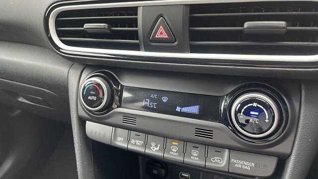 Hyundai KONA Premium Hybrid 1.6GDi 6DCT Blue
