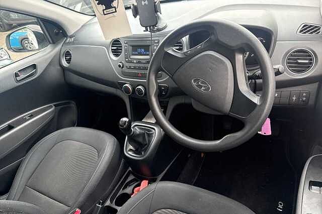 Hyundai i10 1.0 S 5dr