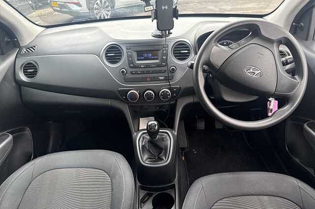 Hyundai i10 1.0 S 5dr
