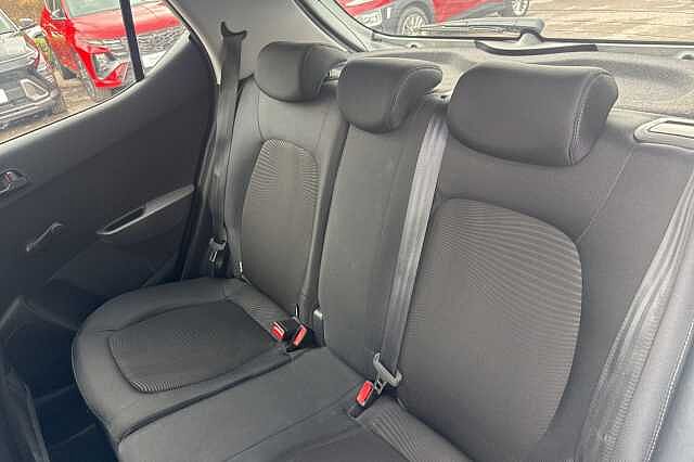 Hyundai i10 1.0 S 5dr