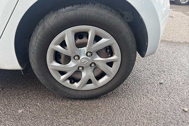 Hyundai i10 1.0 S 5dr