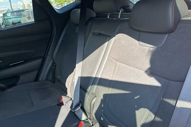 Hyundai TUCSON 1.6T Hybrid N Line 5dr Auto Red