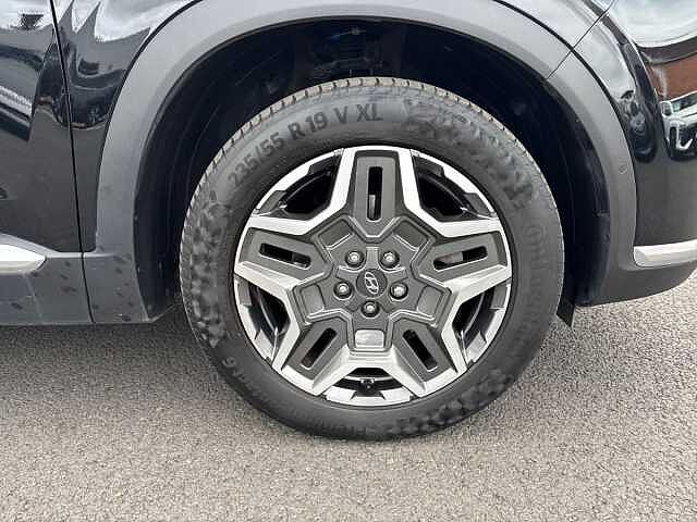 Hyundai SANTA FE 1.6 TGDi Plug-in Hybrid Ultimate 5dr 4WD Auto Black