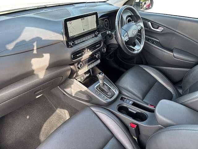 Hyundai KONA 1.6 GDi Hybrid Ultimate 5dr DCT White