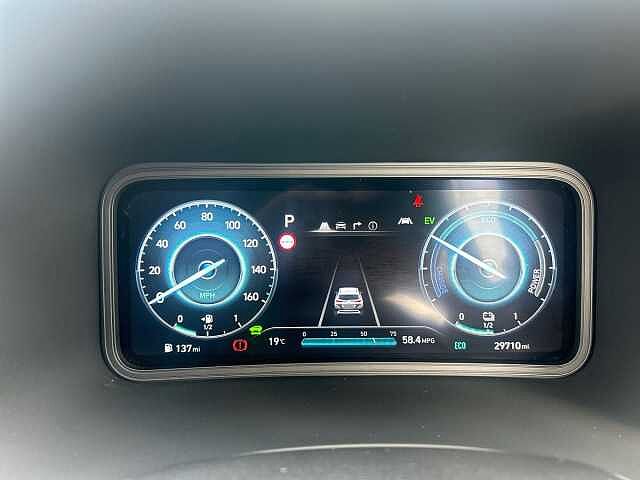 Hyundai KONA 1.6 GDi Hybrid Ultimate 5dr DCT Red