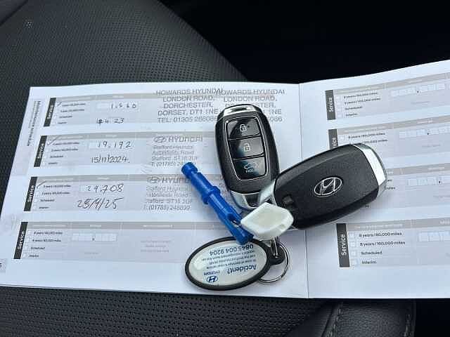 Hyundai KONA 1.6 GDi Hybrid Ultimate 5dr DCT Red