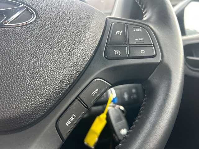 Hyundai I10 1.0 Play 5dr Grey