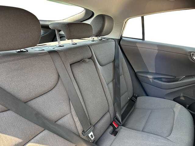 Hyundai Ioniq 1.6 GDi Hybrid Premium 5dr DCT