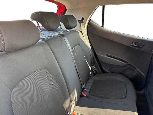 Hyundai i10 1.0 SE 5dr