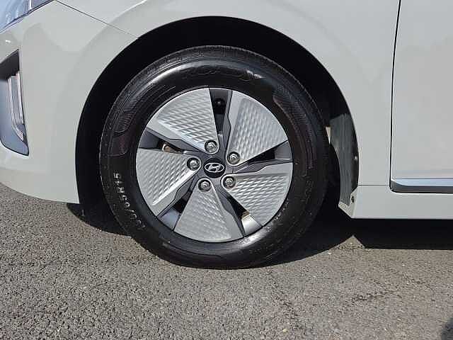 Hyundai Ioniq 1.6 GDi Hybrid Premium 5dr DCT