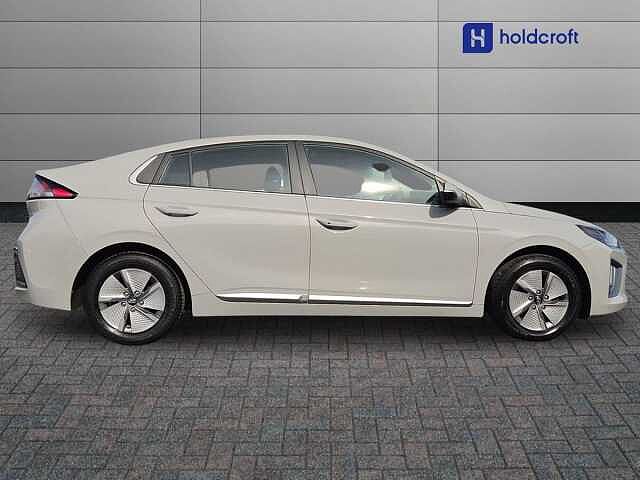 Hyundai Ioniq 1.6 GDi Hybrid Premium 5dr DCT