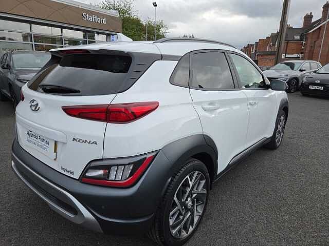 Hyundai KONA 1.6 GDi Hybrid Ultimate 5dr DCT White
