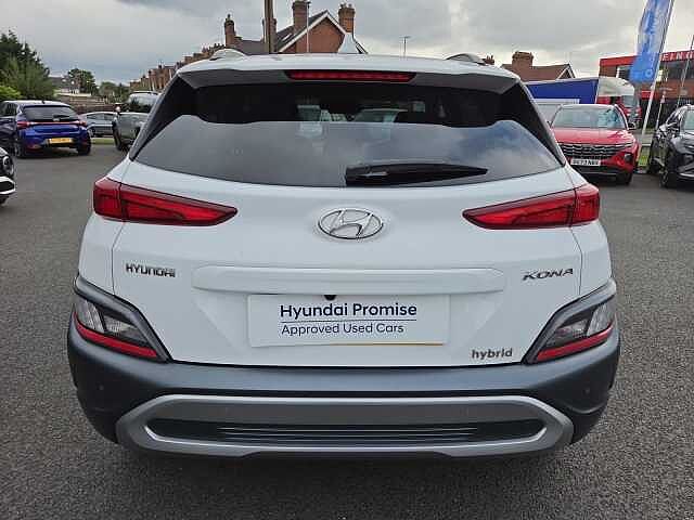 Hyundai KONA 1.6 GDi Hybrid Ultimate 5dr DCT White