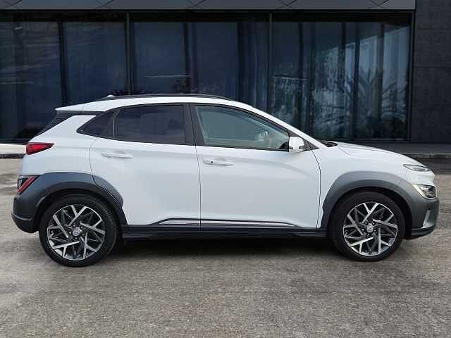 Hyundai KONA 1.6 GDi Hybrid Ultimate 5dr DCT White