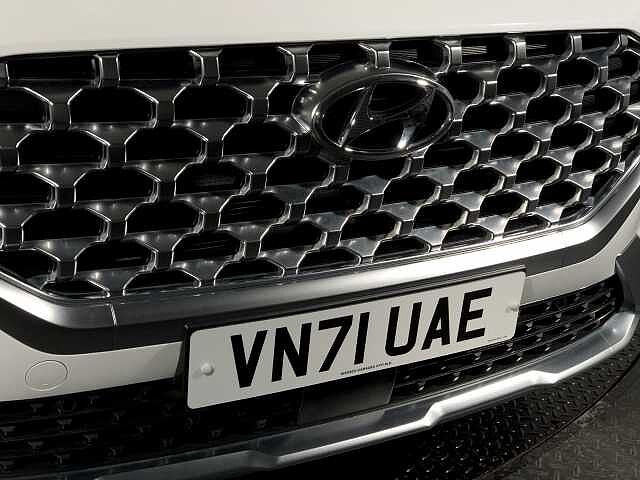 Hyundai SANTA FE Fe Premium Hev 2Wd White