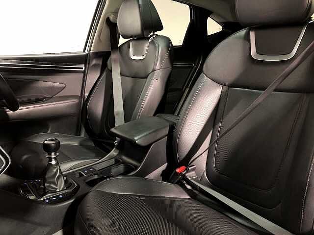 Hyundai TUCSON Ultimate T-Gdi White