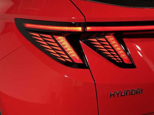 Hyundai TUCSON Se Connect T-Gdi H Red