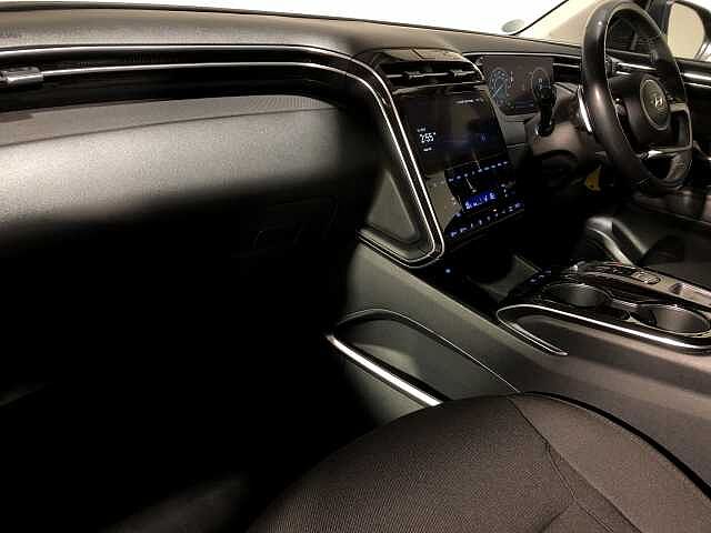 Hyundai TUCSON Se Connect T-Gdi H Red