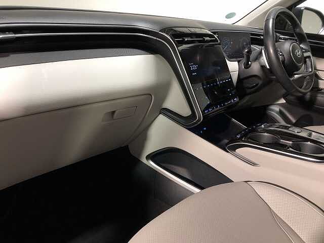 Hyundai TUCSON Ultimate T-Gdi Hev White