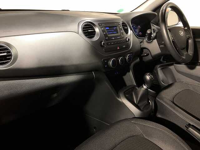 Hyundai i10 1.0 SE 5dr