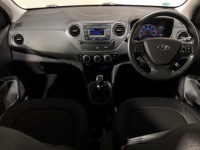 Hyundai i10 1.0 SE 5dr
