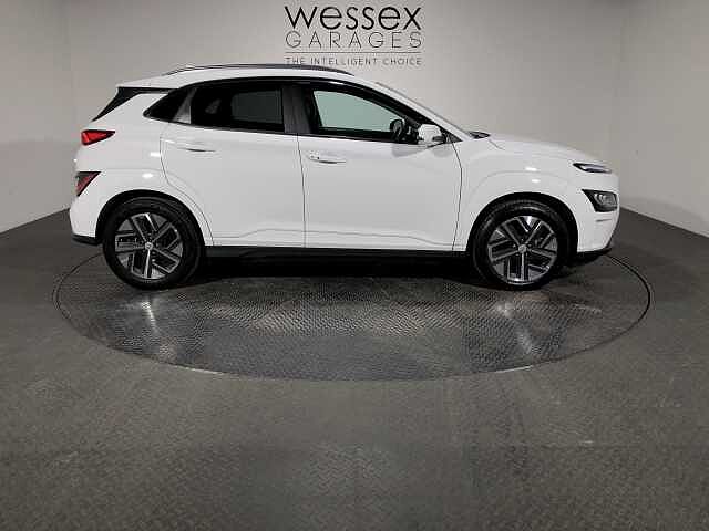 Hyundai KONA 150kW Ultimate 64kWh 5dr Auto White