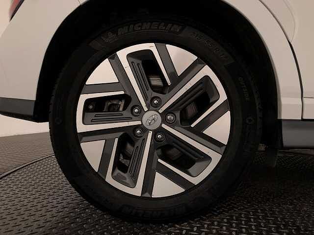 Hyundai KONA 150kW Ultimate 64kWh 5dr Auto White