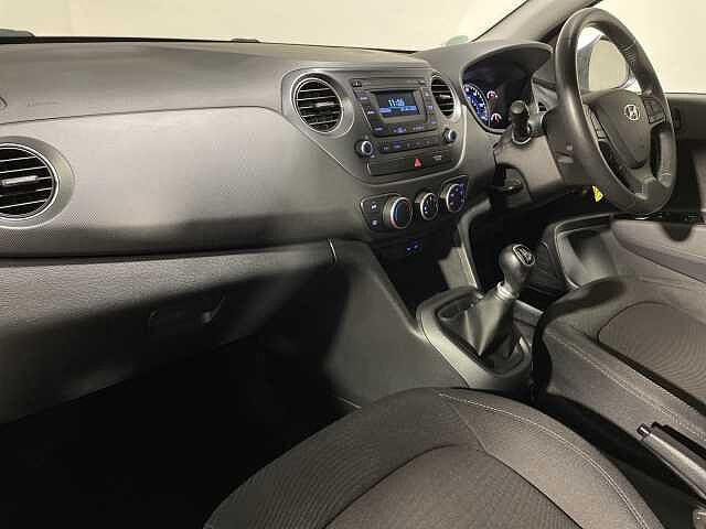 Hyundai i10 1.0 SE 5dr