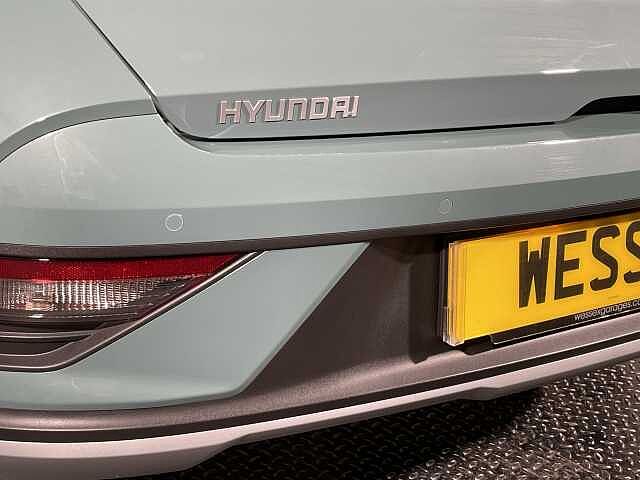 Hyundai BAYON 1.0 TGDi Advance 5dr Green