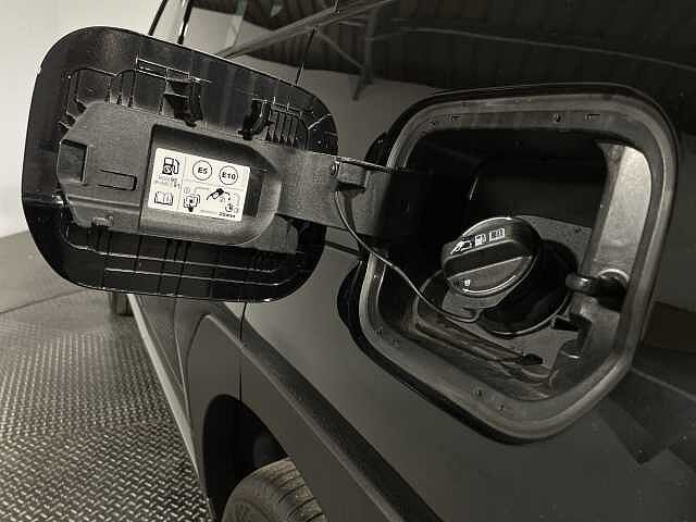 Hyundai SANTA FE 1.6 TGDi Plug-in Hybrid Premium 5dr 4WD Auto Black