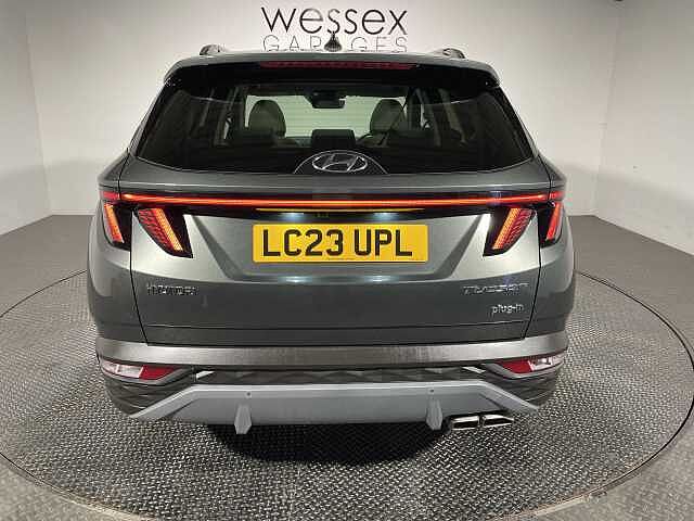 Hyundai TUCSON 1.6 TGDi Plug-in Hybrid Ultimate 5dr 4WD Auto Grey