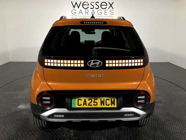 Hyundai INSTER 85kW 02 49kWh 5dr Auto Orange