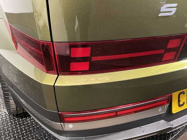 Hyundai SANTA FE 1.6 TGDi Plug-in Hybrid Ultimate 5dr 4WD Auto Green