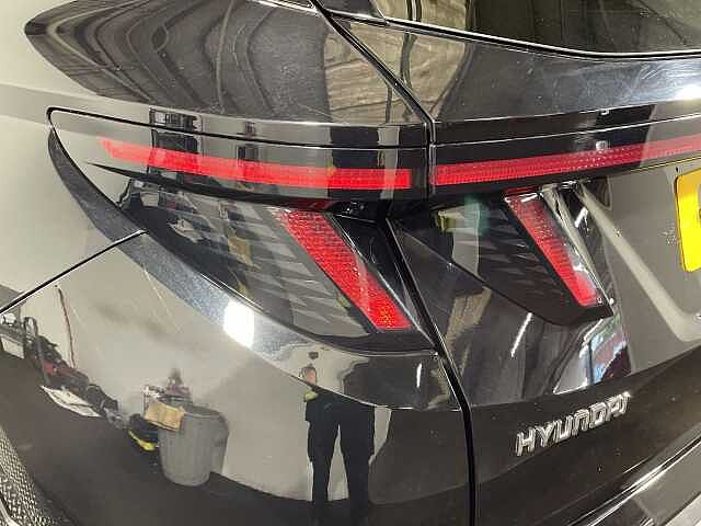 Hyundai TUCSON 1.6 TGDi Plug-in Hybrid N Line 5dr 4WD Auto Black