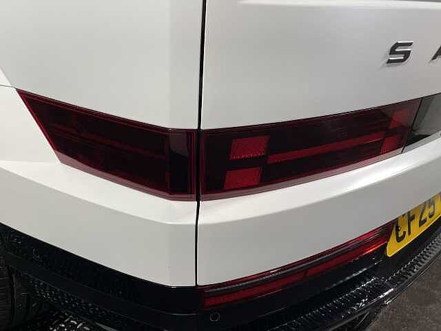 Hyundai SANTA FE 1.6 TGDi Plug-in Hybrid Calligraphy 5dr 4WD Auto 6(2024) Beige